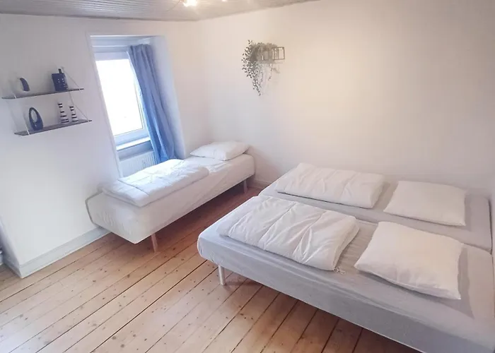 Comfortable 2 For 7 - Free Parking - Perfect For Families And Groups * Hjørring